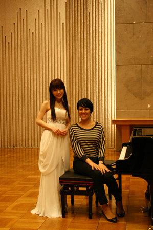 Ayako and Yuiko.jpg